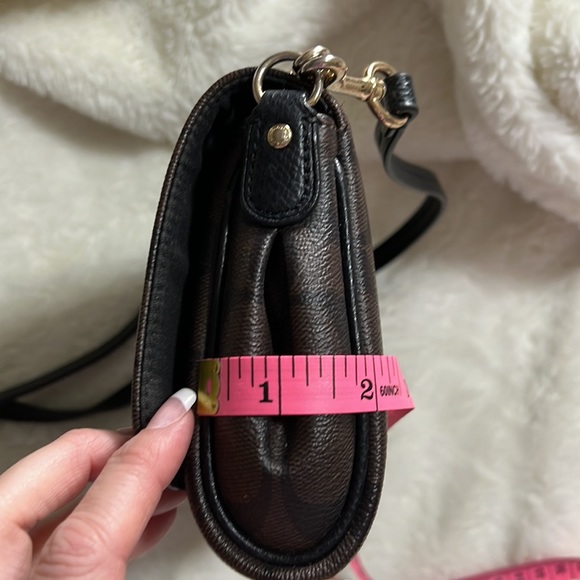 Coach - Picture 9 of 9